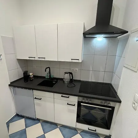 Cozy Studio-apartment - Suedplatz Апартаменты Лейпциг