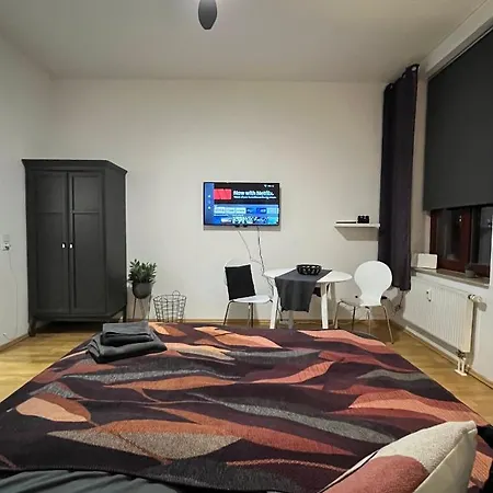 Cozy Studio-apartment - Suedplatz *