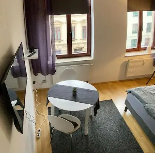 Cozy Studio-apartment - Suedplatz شقة *